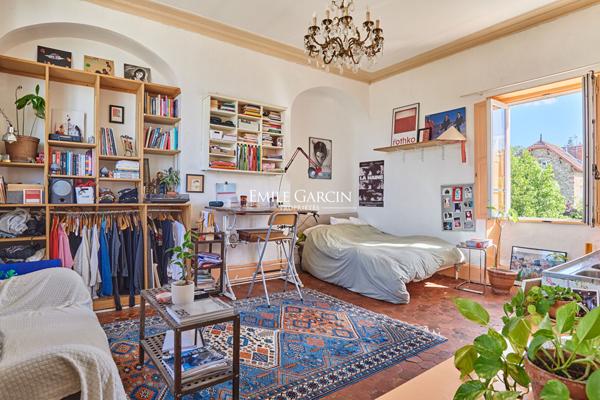 Hôtel particulier XVIIIe  de  280m² avec jardin de 300 m² plein sud Versailles Saint-Louis