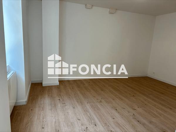 Location Appartement 2 pièces 46.11 m² - 13 RUE CHAPPON Orleans 45000