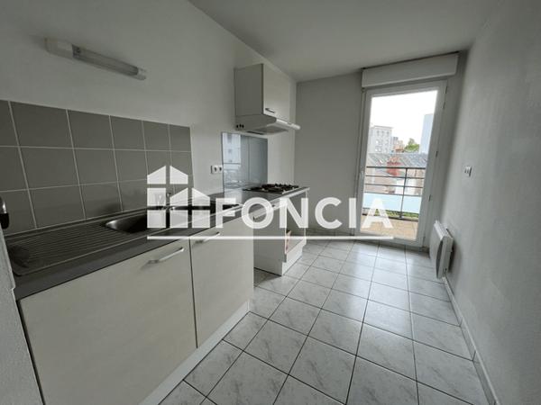 Location Appartement 3 pièces 76.48 m² - 41 RUE DES MARTYRS Joue-les-tours 37300
