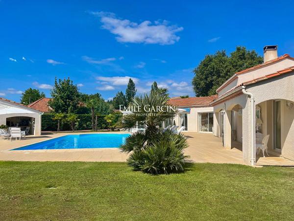 A vendre - Pessac - Maison avec piscine