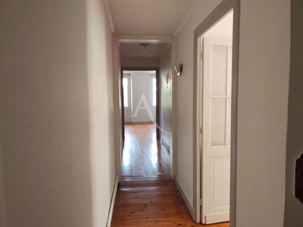SAINTES - CENTRE HISTORIQUE ? APPARTEMENT 3 PIÈCES DE 75 M² AVEC EXTÉRIEUR