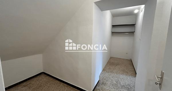 Location Appartement 3 pièces 60.92 m² - Mondragon 84430
