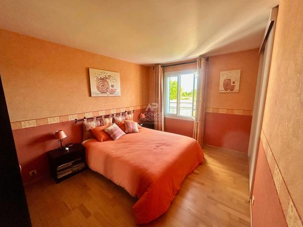 Maison Carrières Sous Poissy 6 pièce(s) 114 m2 374 000 € **  - Référence  9038