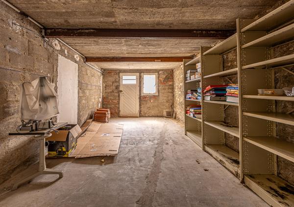 RARE - CHARMANTE MAISON DE VILLE - ROYAN CENTRE - PROCHE commerces et plages