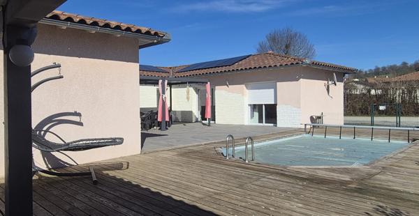 Maison à vendre 5 pièces ARPAJON SUR CERE (15)