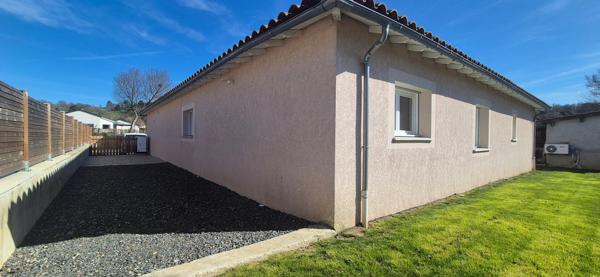 Maison à vendre 5 pièces ARPAJON SUR CERE (15)