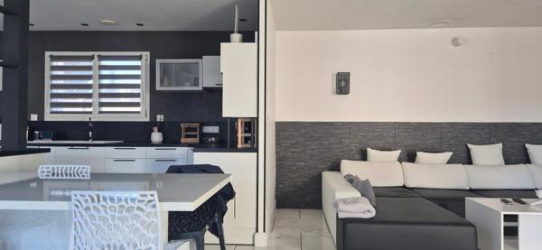 Maison à vendre 5 pièces ARPAJON SUR CERE (15)