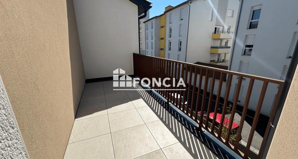 Location Appartement 2 pièces 45 m² - Ambérieu-en-bugey 01500
