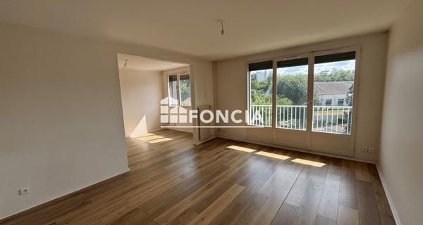Location Appartement 5 pièces 98.91 m² - Lyon 69009