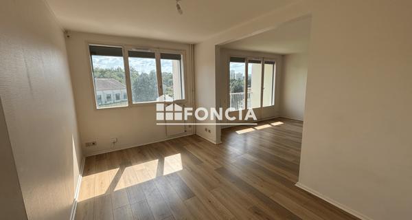 Location Appartement 5 pièces 98.91 m² - Lyon 69009