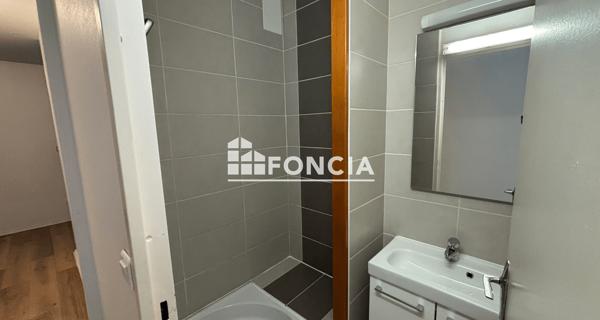 Location Appartement 5 pièces 98.91 m² - Lyon 69009