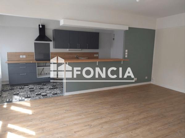 Location Appartement 3 pièces 73.2 m² - 8 Rue Simon Reims 51100