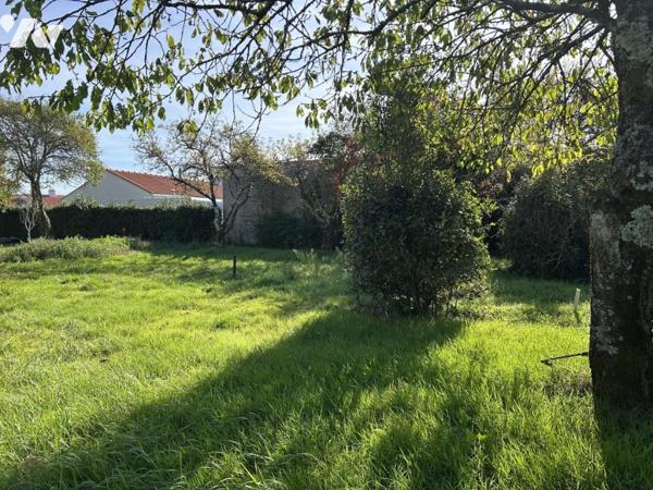 LE PELLERIN : Terrain à bâtir centre bourg