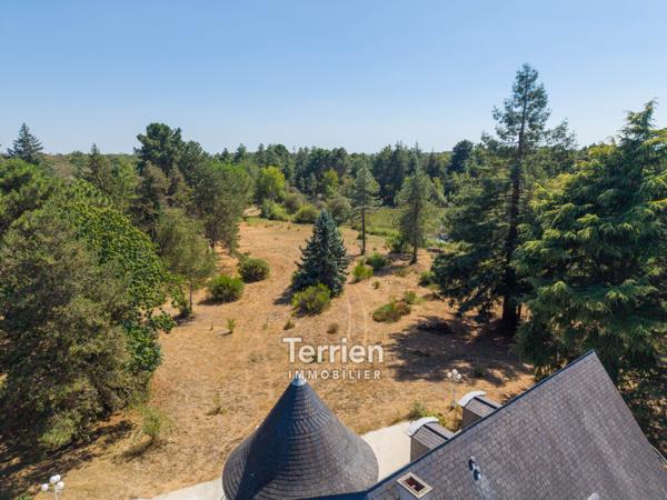 Maison 212m2 avec bois et étang Savennières (49170)
