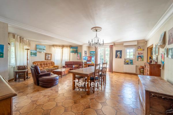 Maison 212m2 avec bois et étang Savennières (49170)
