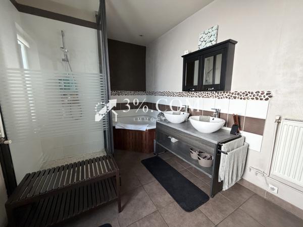 Maison
                                                                                                                                                                                                                                                                                                                        6 pièce(s)                                                                                                                                                                                                          4 chambre(s)                                                                                                                                                                                                          127.65  m²