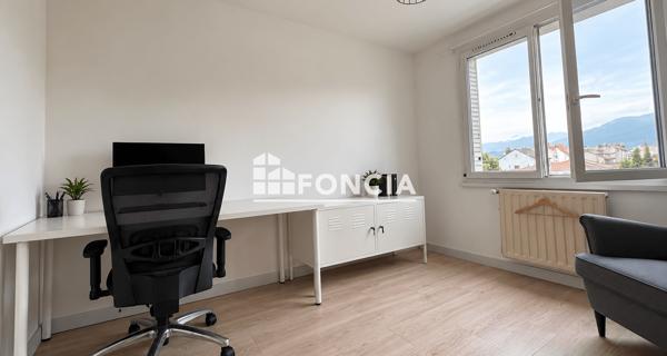 Location Appartement meublé 4 pièces 58.66 m² - Grenoble 38000