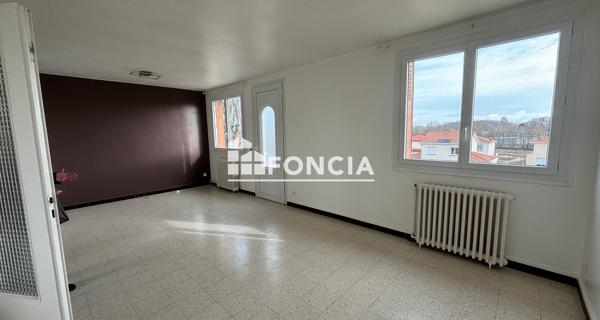 Location Maison 4 pièces 90.08 m² - Saint-andré-de-corcy 01390