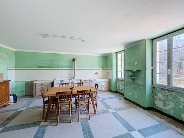 Champmillon : Maison en pierre à rénover