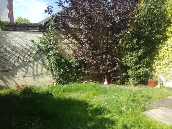 Appartement
         3 pièces
        - 71 m² Exclusivité 225 000 € *