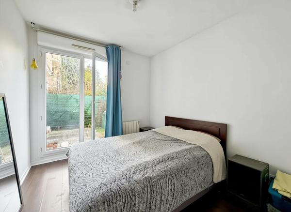 Appartement
         3 pièces
        - 71 m² Exclusivité 225 000 € *