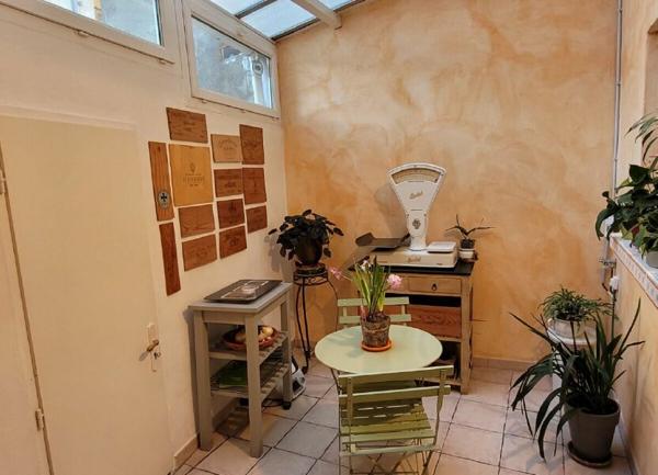 Maison à vendre    3 pièces •  Pont-Saint-Esprit