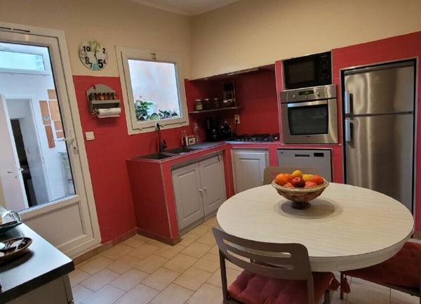 Maison à vendre    3 pièces •  Pont-Saint-Esprit