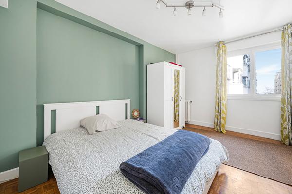 Paris 16 - Spacieux 4 pièces meublé dans la rue la plus prisée de Passy