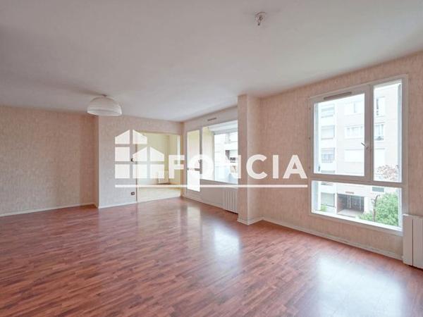 À vendre Appartement 6 pièces 122 m² - Bourgoin-jallieu 38300