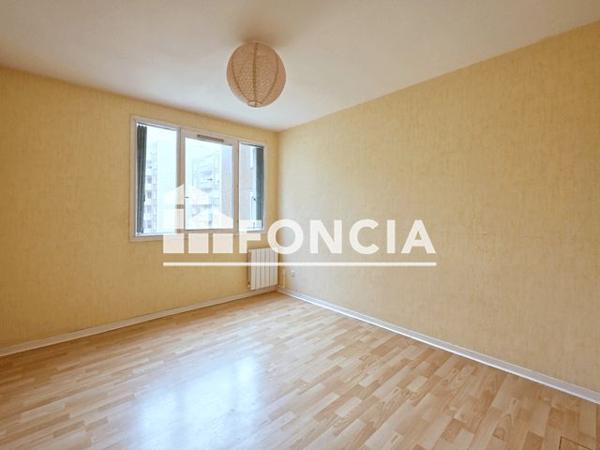 À vendre Appartement 6 pièces 122 m² - Bourgoin-jallieu 38300