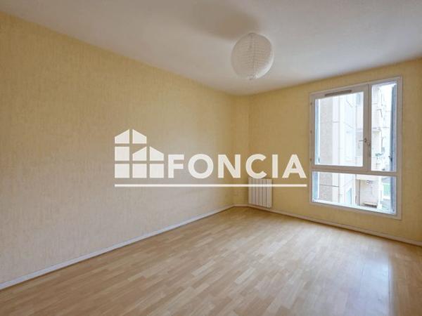 À vendre Appartement 6 pièces 122 m² - Bourgoin-jallieu 38300