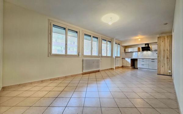 Appartement à vendre    3 pièces • 68 m2 Chenôve