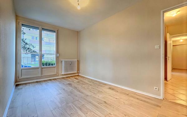 Appartement à vendre    3 pièces • 68 m2 Chenôve