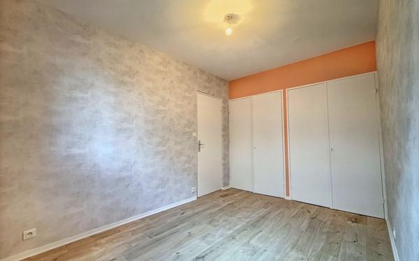Appartement à vendre    3 pièces • 68 m2 Chenôve
