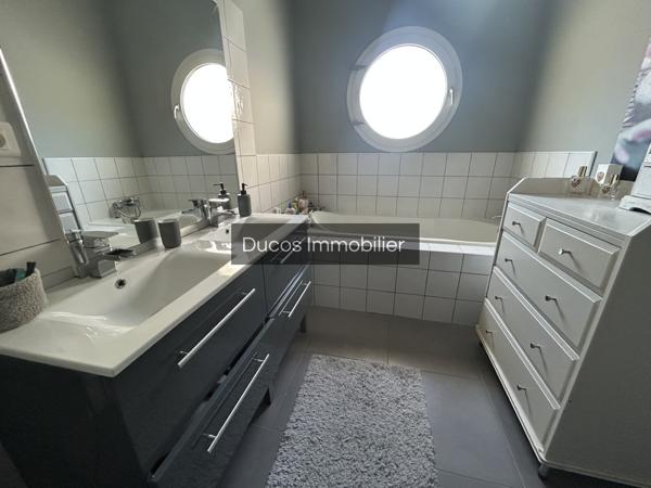 MAISON d'ARCHITECTE à 1 H de Bordeaux
