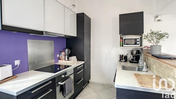 Maison à vendre 4 pièces 83 m² La Tour-d'Aigues