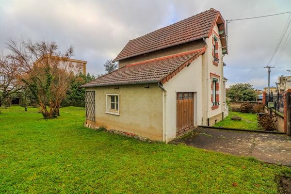 Maison Nevers, 4 chambres, quartier Victor Hugo, Polyclinique du Val de Loire, Garage, Terrain arboré, aucun travaux, 2h30 de Paris