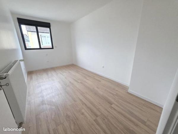 Maison à SOTTEVILLE-LES-ROUEN, 76300 - 6 pièces 117m²