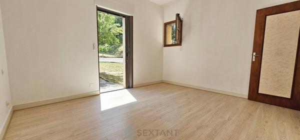 A Souillac maison de 173 m² au calme avec une belle vue sur la vallée de la Dordogne.