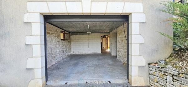 A Souillac maison de 173 m² au calme avec une belle vue sur la vallée de la Dordogne.