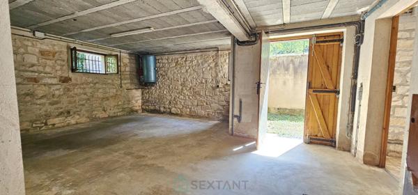 A Souillac maison de 173 m² au calme avec une belle vue sur la vallée de la Dordogne.