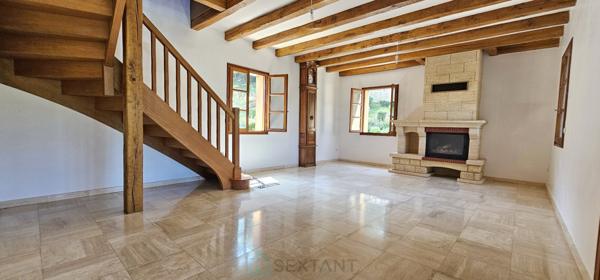 A Souillac maison de 173 m² au calme avec une belle vue sur la vallée de la Dordogne.
