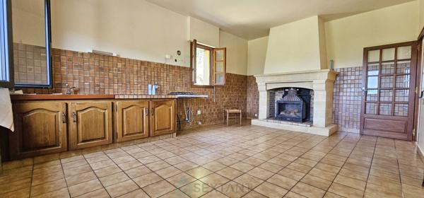 A Souillac maison de 173 m² au calme avec une belle vue sur la vallée de la Dordogne.