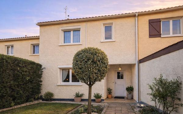 Maison à vendre    4 pièces • 80,46 m2 Bordeaux