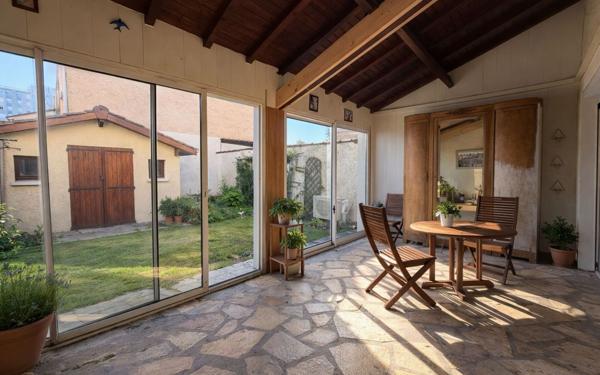 Maison à vendre    4 pièces • 80,46 m2 Bordeaux