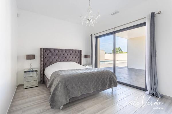 Maison moderne haut de gamme 226 m2 à vendre Bergerac - 9 pièces - 4 chambres - piscine