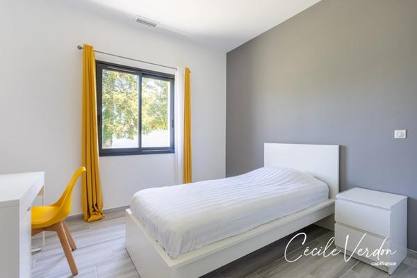 Maison moderne haut de gamme 226 m2 à vendre Bergerac - 9 pièces - 4 chambres - piscine