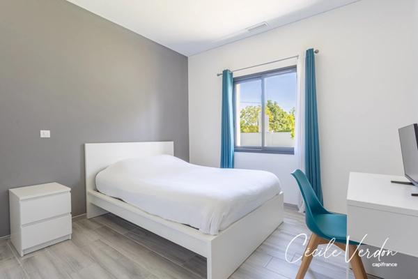 Maison moderne haut de gamme 226 m2 à vendre Bergerac - 9 pièces - 4 chambres - piscine