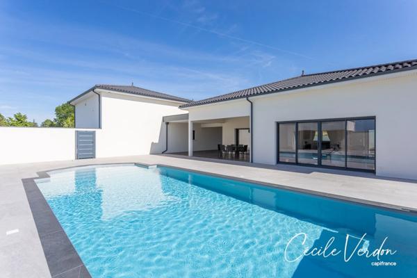 Maison moderne haut de gamme 226 m2 à vendre Bergerac - 9 pièces - 4 chambres - piscine