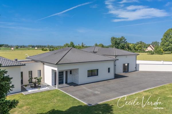 Maison moderne haut de gamme 226 m2 à vendre Bergerac - 9 pièces - 4 chambres - piscine